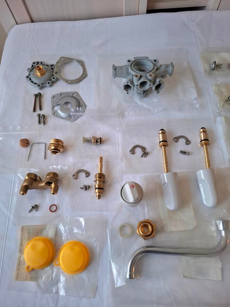 Geiser onderd. Fasto F1400/1450 en Bosch/Junkers NIEUW !!!, Ophalen of Verzenden, Minder dan 3 jaar oud, Minder dan 20 liter, Nieuw