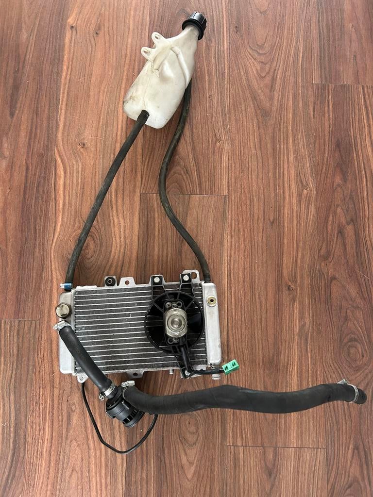 Gilera runner 180cc radiateur met bosch waterpomp, Ophalen of Verzenden