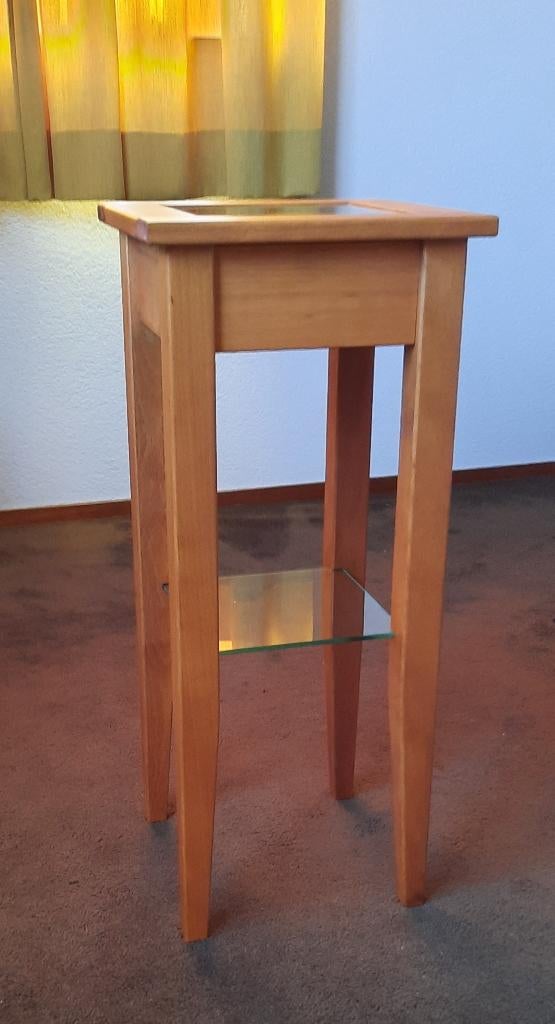 Vitrine tafeltje, Huis en Inrichting, Tafels | Bijzettafels, Ophalen, Minder dan 55 cm, Vierkant, Zo goed als nieuw