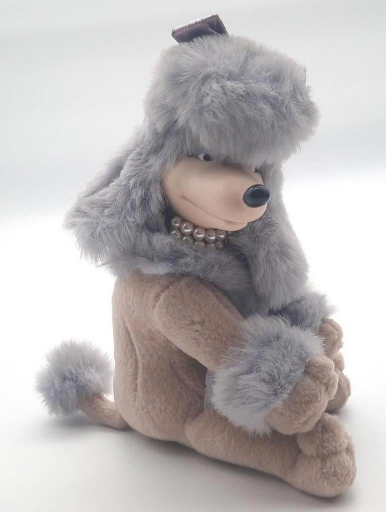 Georgette uit Disney's Oliver & Co. knuffel ca. 20cm hoog, Verzamelen, Ophalen of Verzenden, Overige figuren, Gebruikt, Knuffel