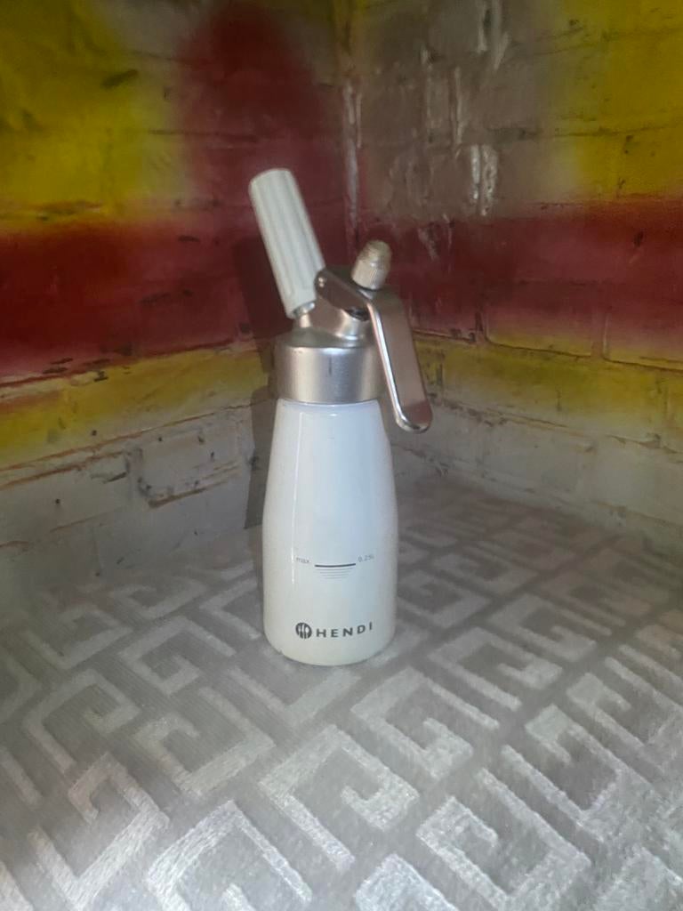 Slagroom maker, Ophalen of Verzenden, Zo goed als nieuw