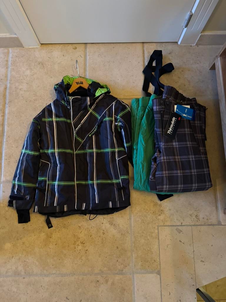 Kinder ski jas + broeken (top merken), Kleding | Heren, Carnavalskleding en Feestkleding, Ophalen of Verzenden, Zo goed als nieuw