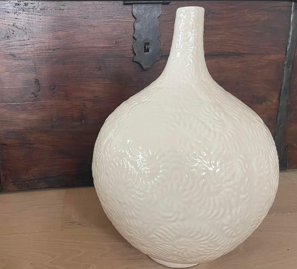 Grote siervaas met smalle hals, Ophalen, Wit, Aardewerk of Porselein, Nieuw