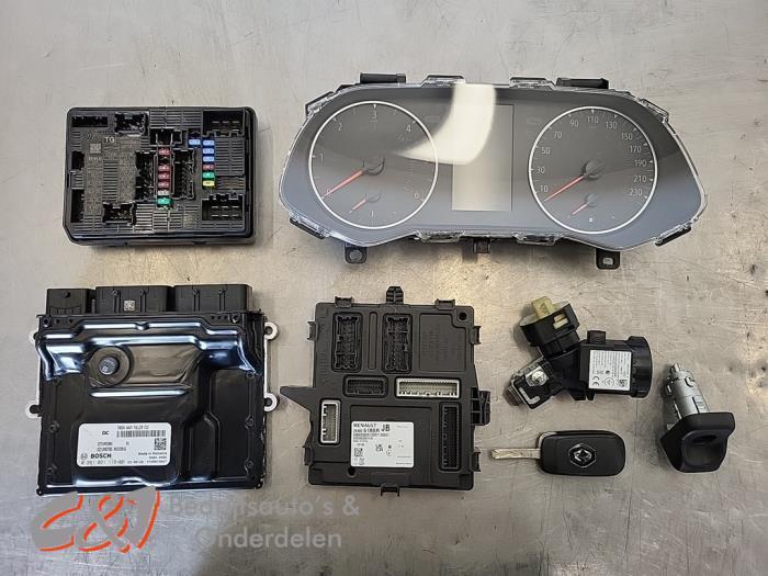 Kontaktslot + computer van een Renault Trafic, Gebruikt, -, Renault, -