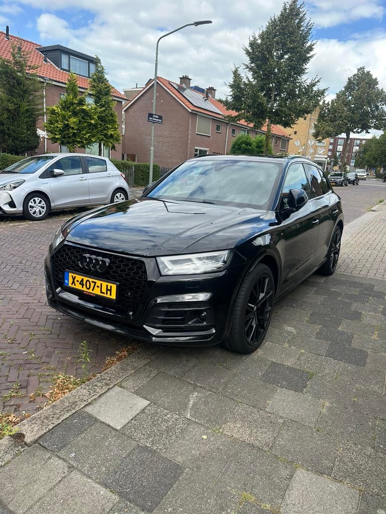 Audi Q5 50 Tfsi e Quattro 299pk S Tronic 2020 Zwart, Auto's, USB, 2005 kg, 1750 kg, 4 cilinders