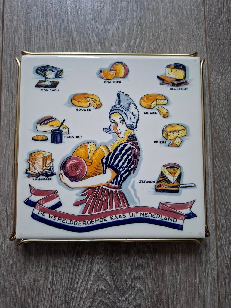 Jaren 60 Plateelbakkerij Schoonhoven tegel frau Antje kaas, Antiek en Kunst, Ophalen of Verzenden