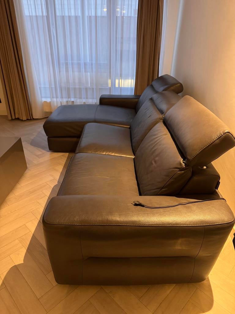 Grijze Chateau d'Ax Leren 3zits en 2zits bank, Huis en Inrichting, Banken | Bankstellen, Ophalen, Gebruikt, Rechte bank, Vierpersoons of meer