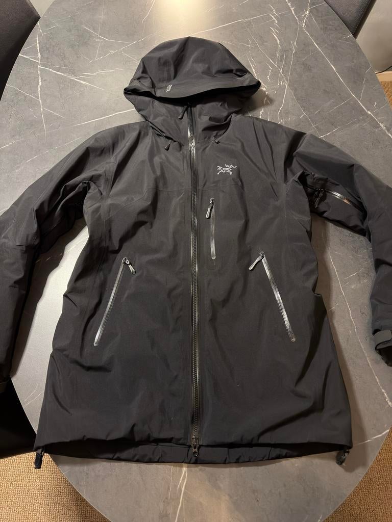 Arcteryx Beta Insulated Jacket Maat M, Ophalen of Verzenden, Zo goed als nieuw, Regenjas