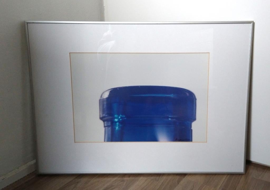 Foto kunstenaar Ab Wagenvoort gesigneerd Fles blauw, Antiek en Kunst, Kunst | Tekeningen en Foto's, Ophalen of Verzenden
