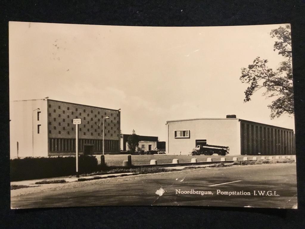 Oude ansichtkaart Noordbergum, Pompstation I.W.G.L., Ophalen of Verzenden, 1940 tot 1960, Gelopen, Friesland