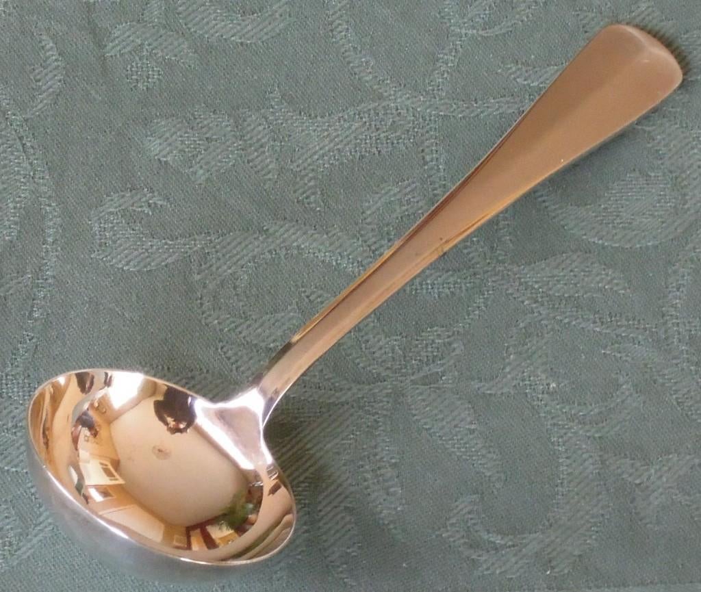 Nr K212B: 1 Verzilverde Sola Haags Lofje juslepel, Antiek en Kunst, Antiek | Bestek, Ophalen of Verzenden