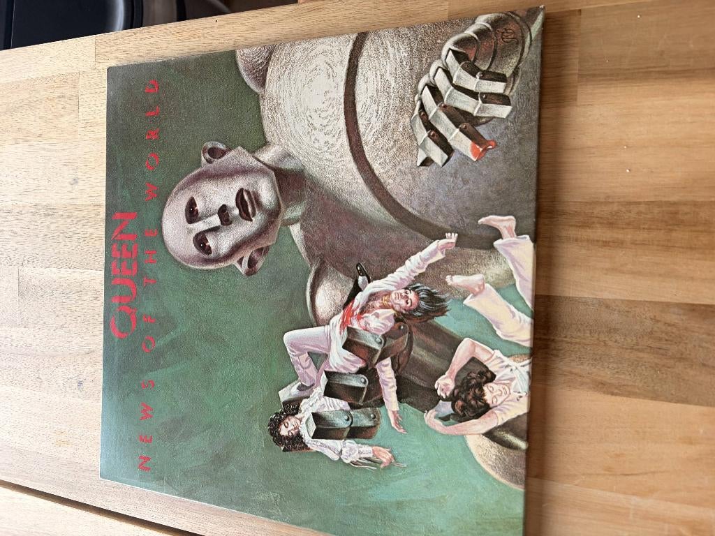 Queen ‎– News Of The World, Cd's en Dvd's, Vinyl | Rock, Ophalen of Verzenden, Gebruikt, 12 inch, Poprock
