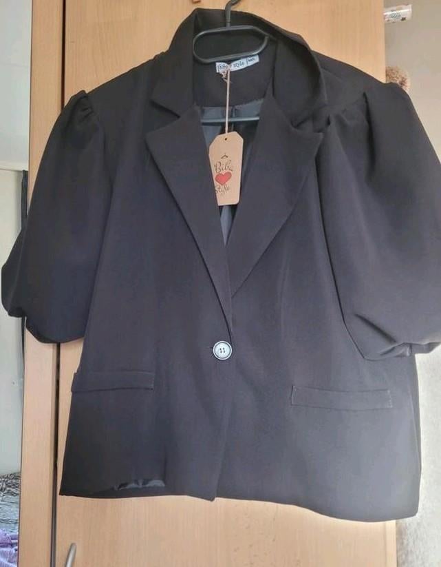 Zwarte blazer met pofmouwtjes - Maat M/L, Zwart, Maat 42/44 (L), Nieuw, Ophalen of Verzenden