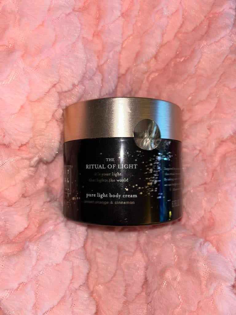 Ritual of Light bodycreme, Sieraden, Tassen en Uiterlijk, Uiterlijk | Lichaamsverzorging, Ophalen of Verzenden, Nieuw, Bodylotion, Crème of Olie