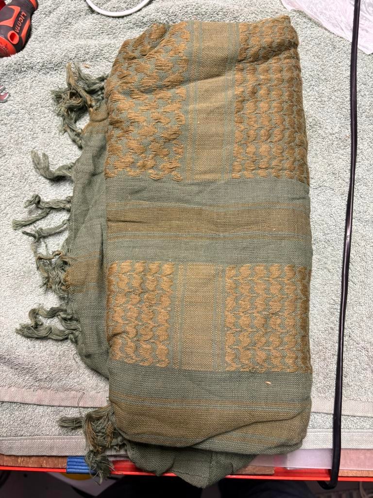 Shemagh shawl defensie, Ophalen of Verzenden, Landmacht, Nederland, Kleding of Schoenen