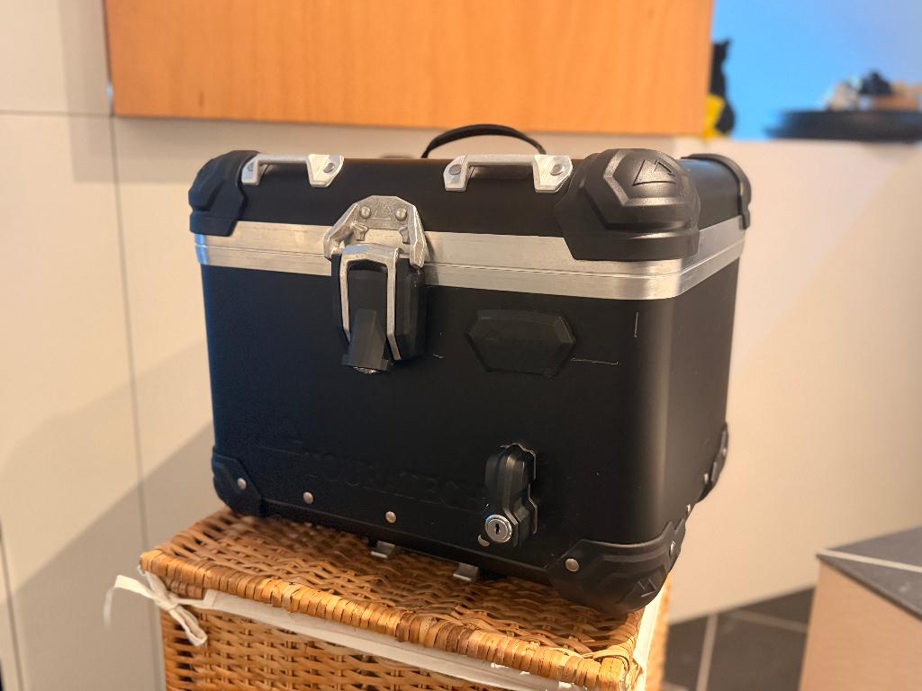 Zeer complete Touratech Zega Pro koffers BMW 1250 GSA, Ophalen, Zo goed als nieuw