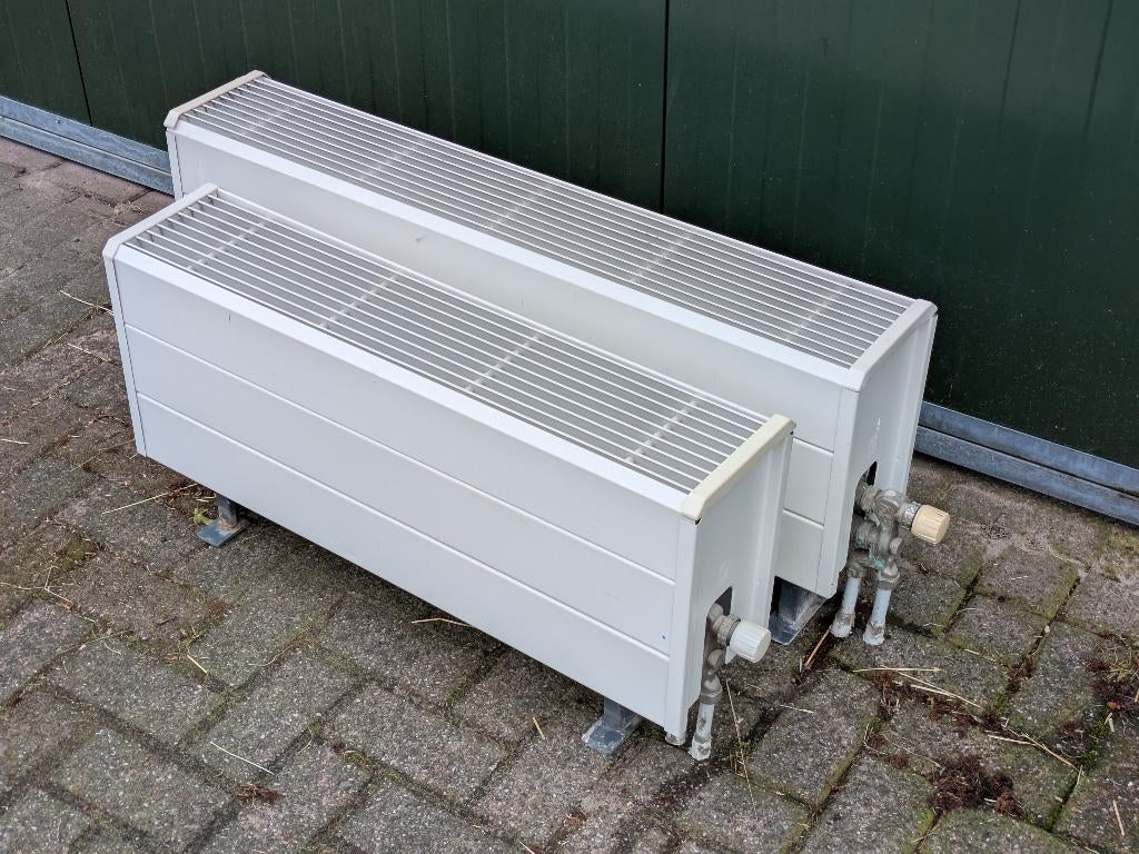 2 stuks JAGA-TEMPO, Ophalen, 30 tot 80 cm, Radiator, Zo goed als nieuw