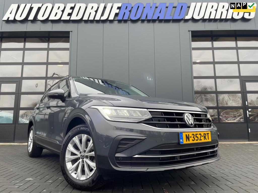 Volkswagen Tiguan 1.5 TSI Life NLAuto/Trekhaak/Facelift/150P, Stof, 4 cilinders, Origineel Nederlands, SUV of Terreinwagen