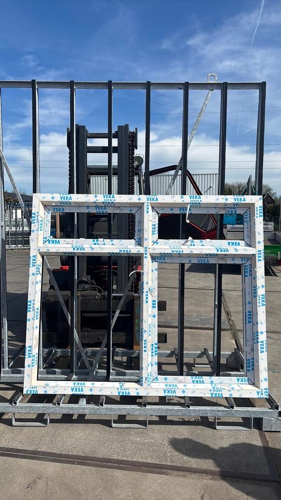 Veka kunstofkozijn breedte 1880 mm hoogte 1585 mm, Kunststof, Raamkozijn, Nieuw, Ophalen of Verzenden