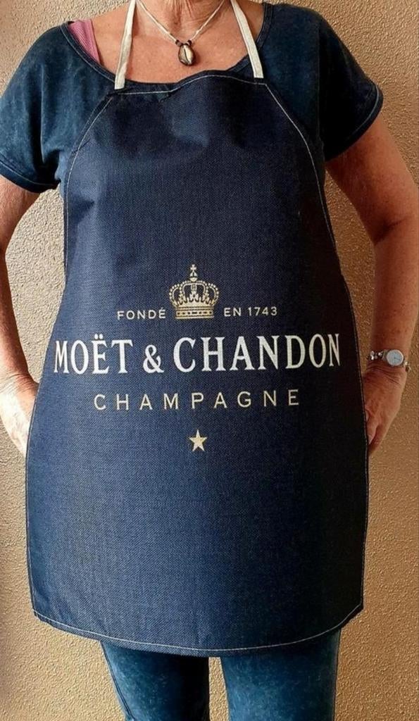 BBQ schort keukenschort van MOËT & CHANDON ‼️, Ophalen of Verzenden, Nieuw, Zwart, Schort