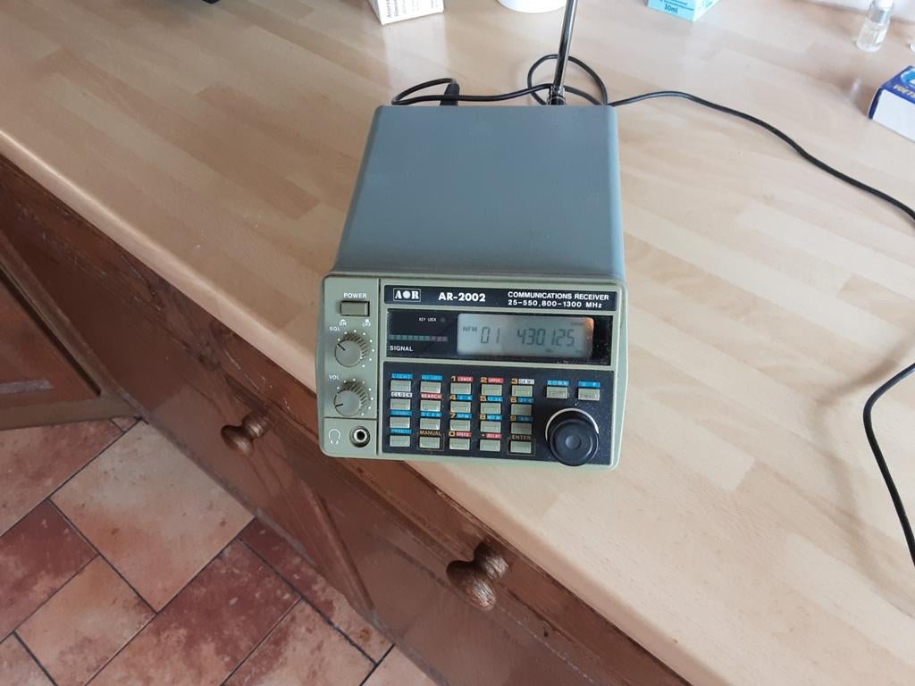 Te koop scanner Communicatie ontvanger AOR, Ophalen of Verzenden, 500 kanalen of meer