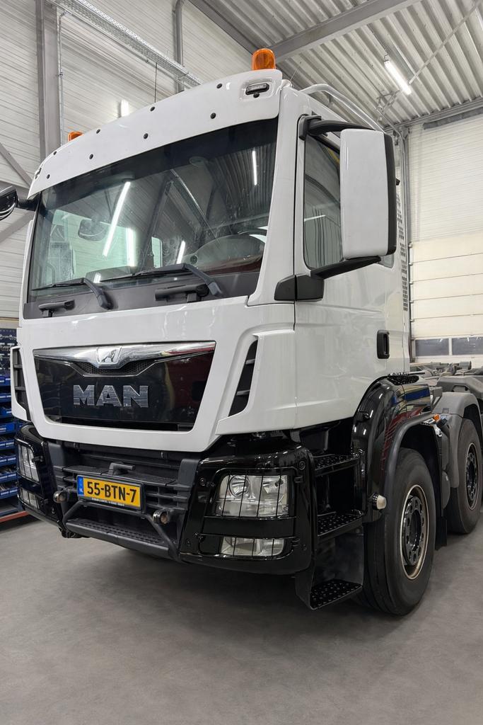 MAN TGS 8x4 Haakarm 30 tons, Auto's, Particulier, Te koop