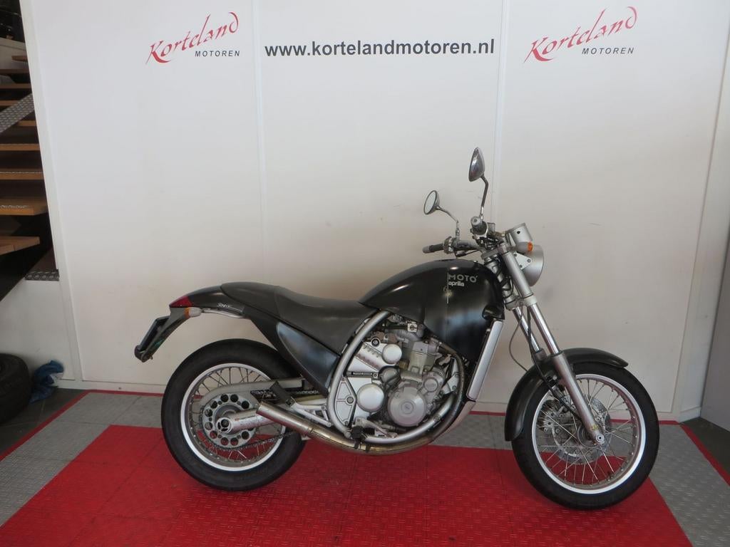 APRILIA MOTO 6.5 (bj 1996)