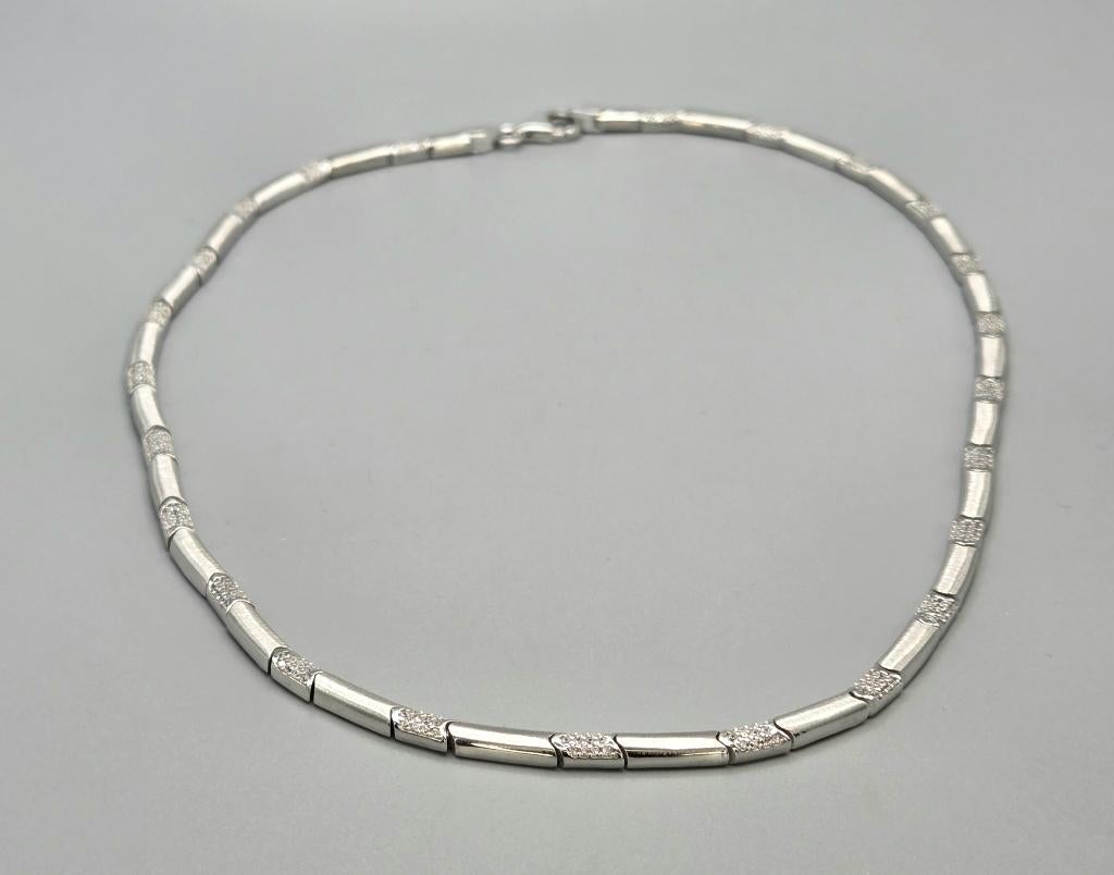 Zilveren staafjes ketting met zirkonia's. 2026/197., Met strass, ., Nieuw, Ophalen of Verzenden