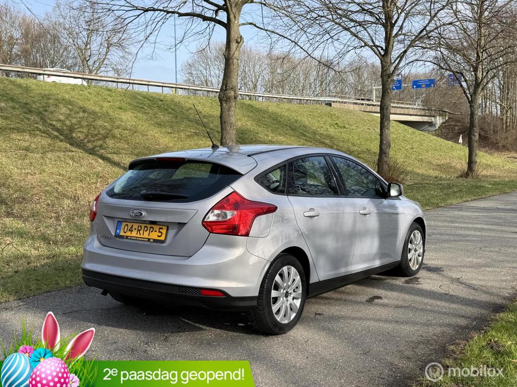 Ford Focus 1.6 TI-VCT Trend*APK 9/26*NAVI*AIRCO*5 DRS, Stof, Gebruikt, 4 cilinders, 635 kg