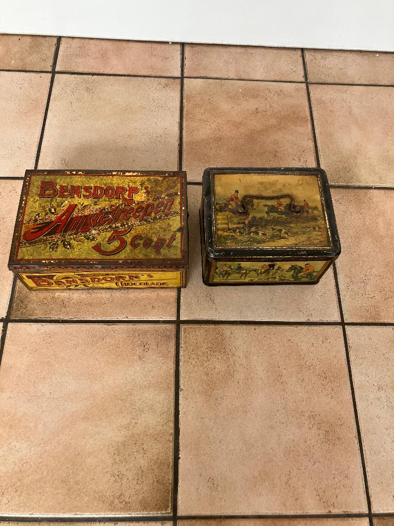 Twee hele oude blikken; kijk hoe bijzonder... doe een bod?, Verzamelen, Ophalen of Verzenden, Gebruikt, Overige, Overige merken