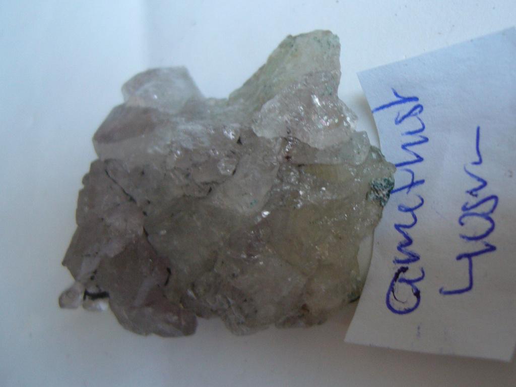 amethist grotere cluster met punten 40gr edelsteen mineraal, Verzamelen, Mineralen en Fossielen, Mineraal, Ophalen of Verzenden