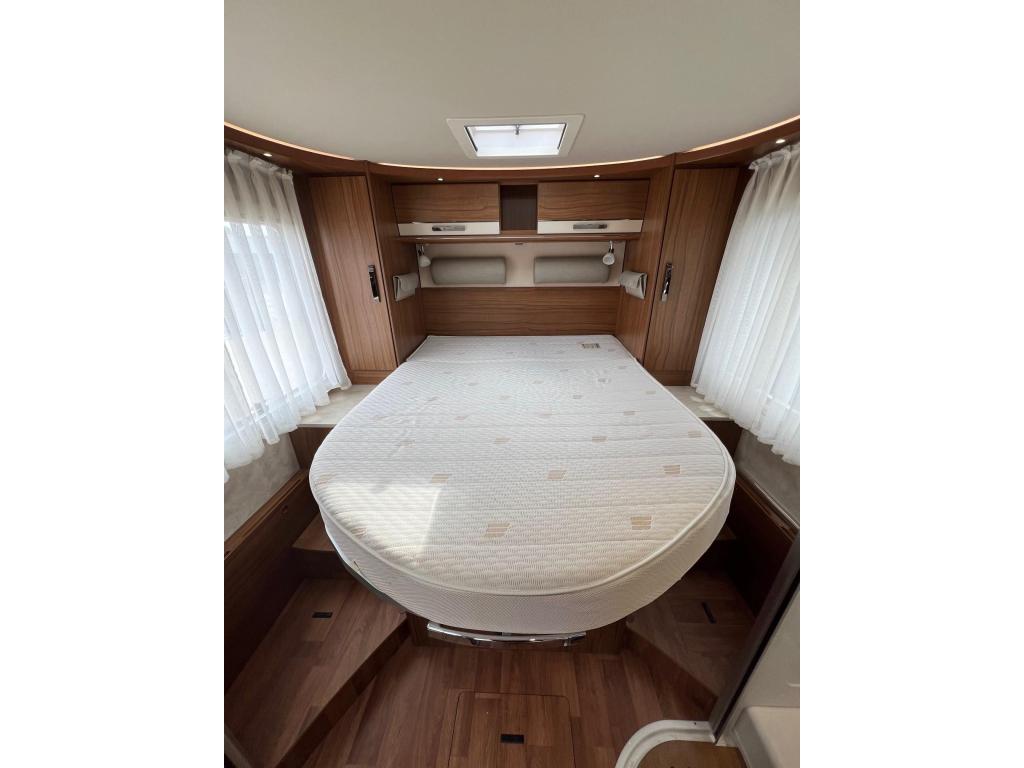 Hymer B598 Premium Line queensbed, hefbed, 699cm, Integraal, Ringverwarming, Fiat, Bedrijf