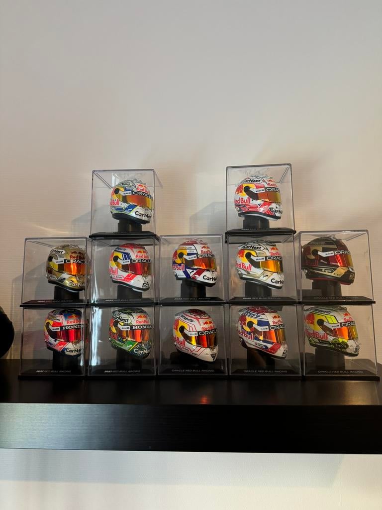 Max verstappen helmen 1:4, Verzamelen, Ophalen of Verzenden