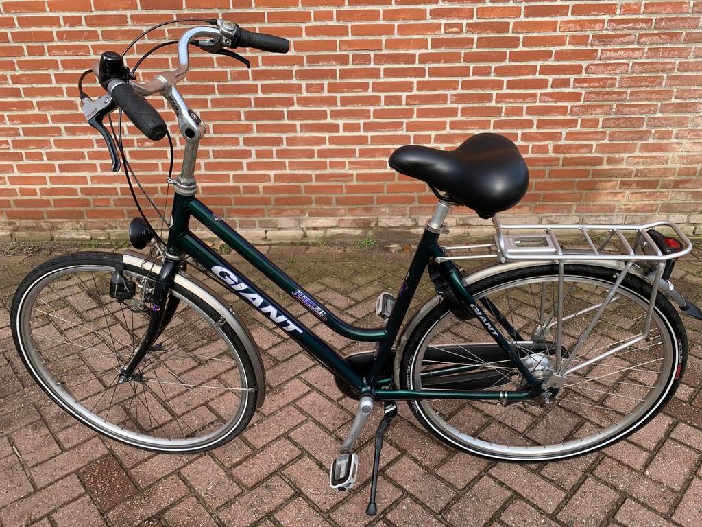 Giant damesfiets - Groen Goede staat 28 inch antilek banden, Versnellingen, Zo goed als nieuw, Minder dan 47 cm, Giant