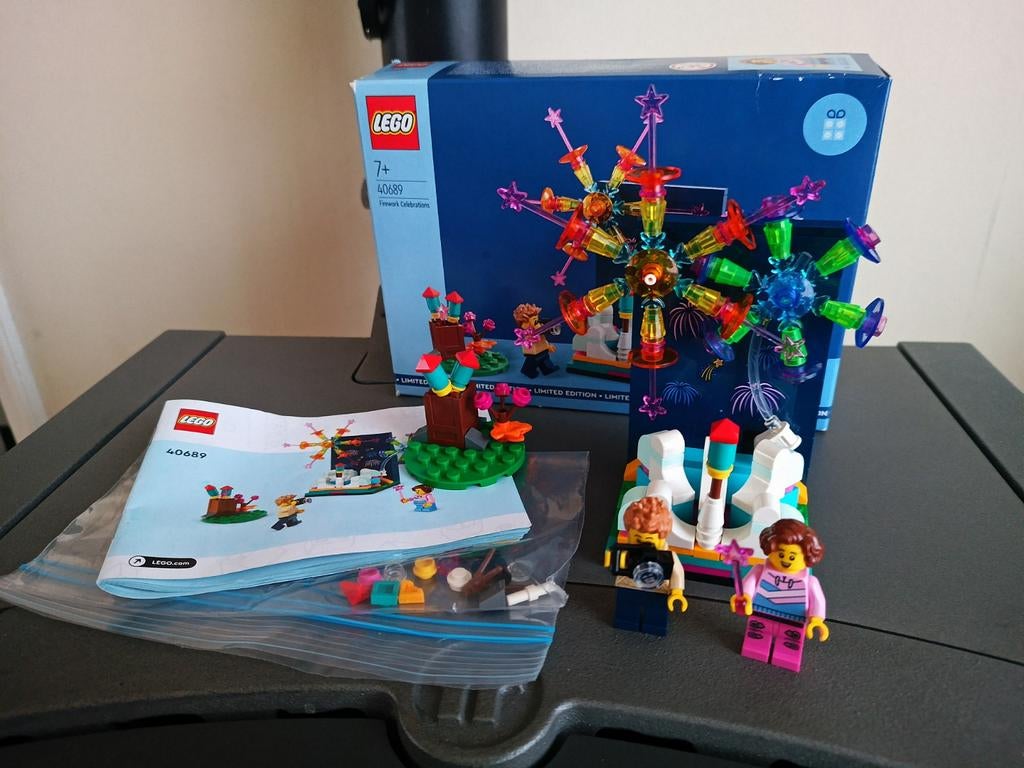 Aangeboden Lego 40689 Firework Celebrations Limited Edition, Ophalen of Verzenden, Zo goed als nieuw, Complete set, Lego
