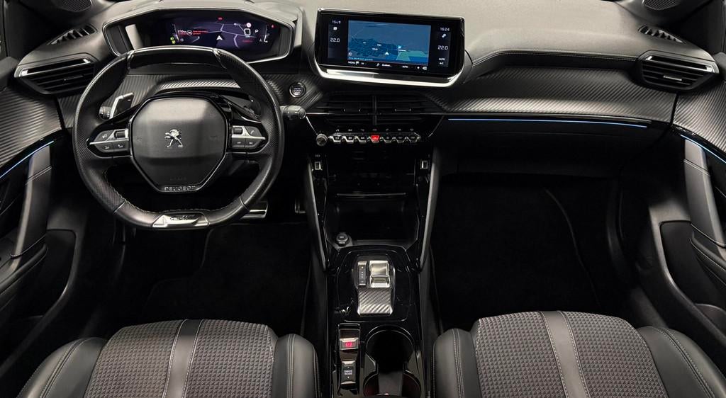 Peugeot 208 1.2 PureTech GT*DealerOh*Automaat*Navi*Camera*Ca, Gebruikt, Zwart, 1133 kg, Leder en Stof