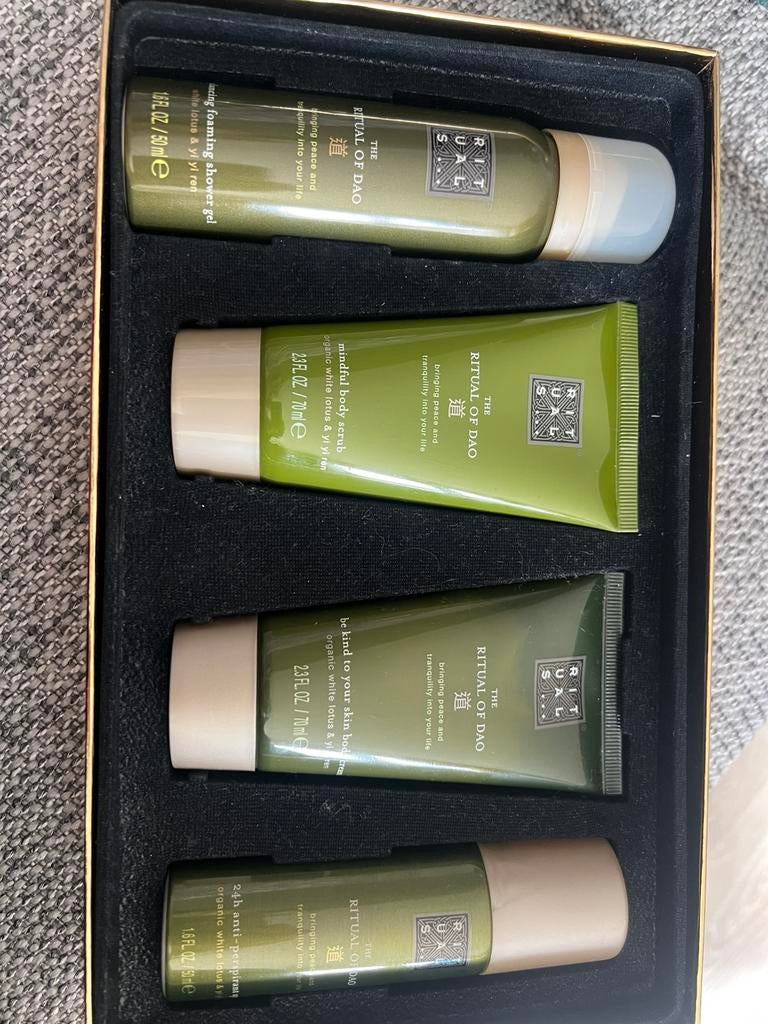 Rituals DAO set nieuw, Sieraden, Tassen en Uiterlijk, Uiterlijk | Lichaamsverzorging, Ophalen of Verzenden, Zo goed als nieuw