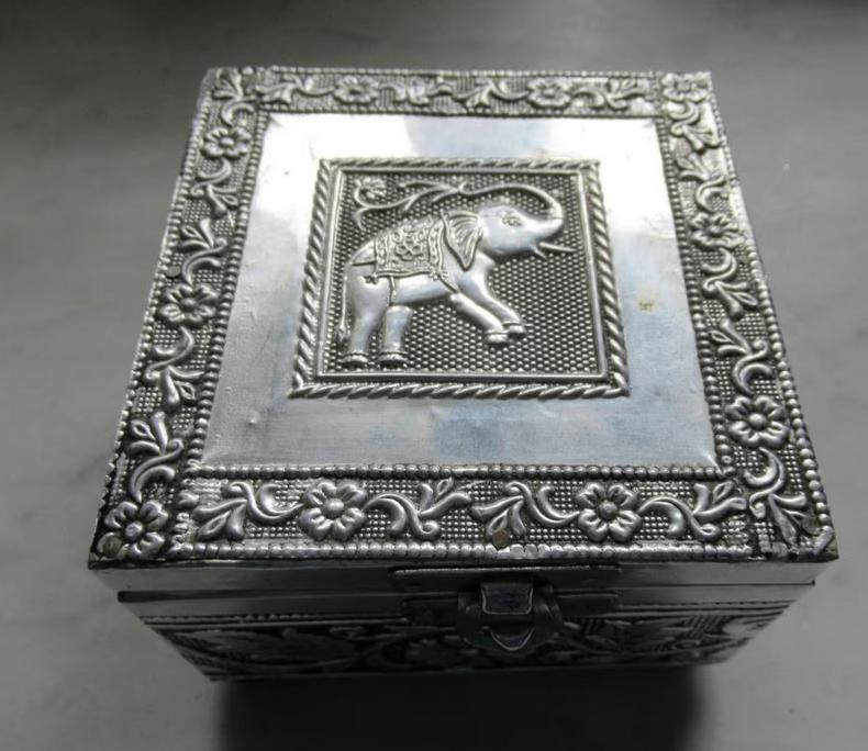 Sieradenkistje met olifant, Ophalen of Verzenden