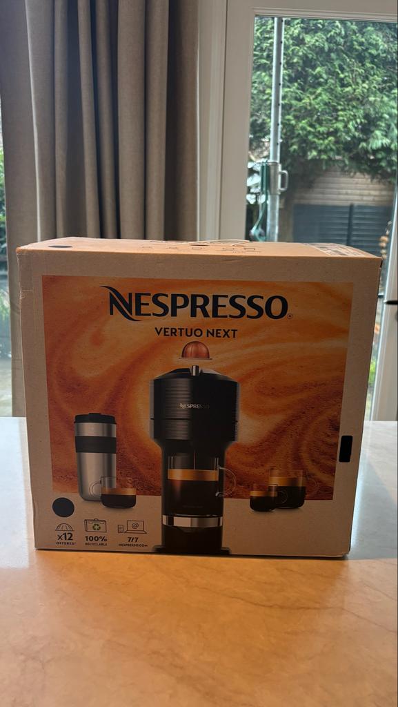 Nespresso Vertuo Next - Professioneel gereinigd, Koffiepads en cups, Koffiemachine, Ophalen of Verzenden, Zo goed als nieuw