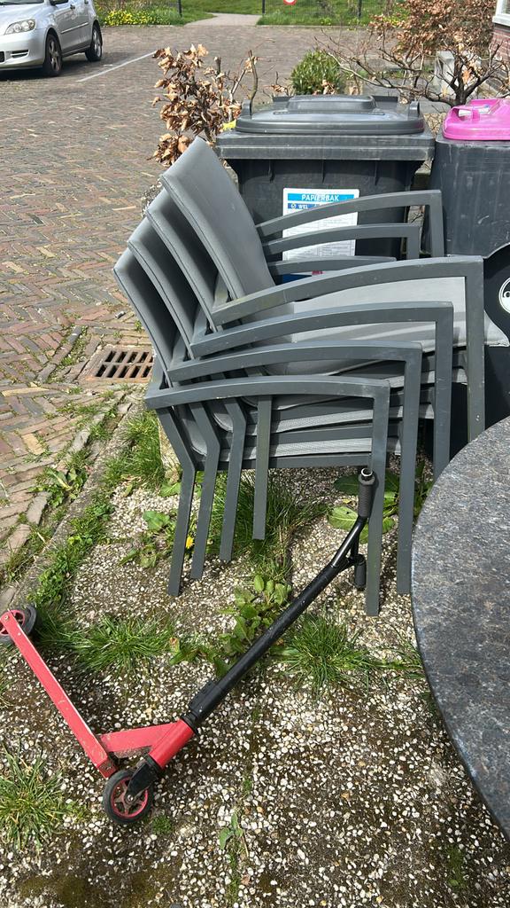 Ronde tuintafel met donker blad, Ophalen, Gebruikt, Rond, Overige materialen