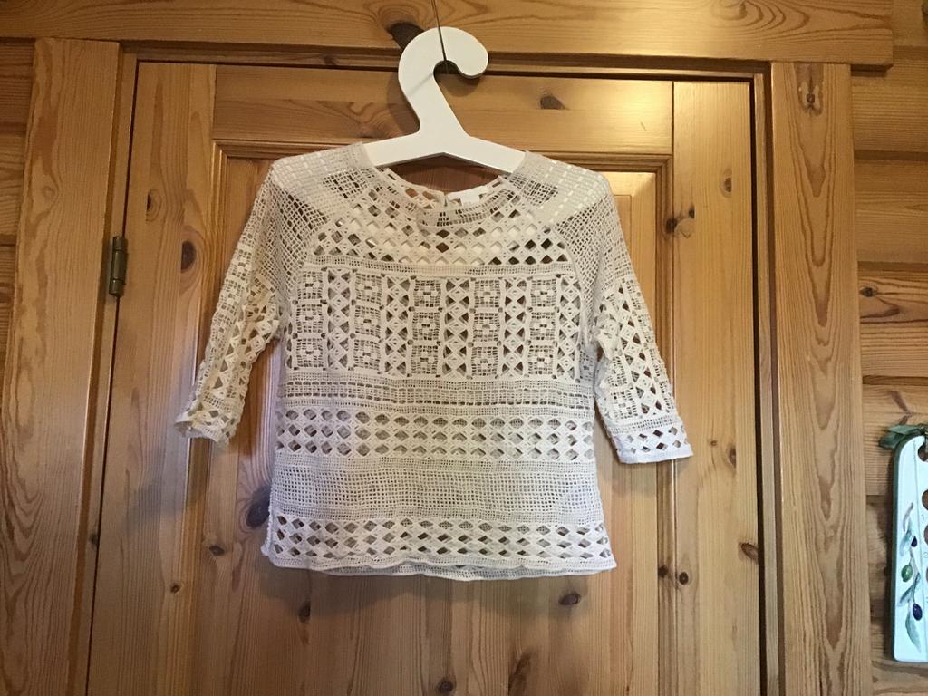 Croptop trui beige ecru H&M XS, Beige, Ophalen of Verzenden, Zo goed als nieuw, Korte mouw