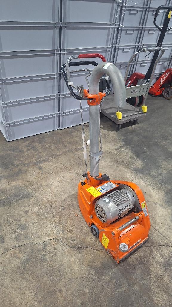 Parketschuurmachine - 230V Künzle & Tasin, Scorpion, 2 stuks, Ophalen, Gebruikt, Bandschuurmachine, Industriepark 2a 9351PA Leek