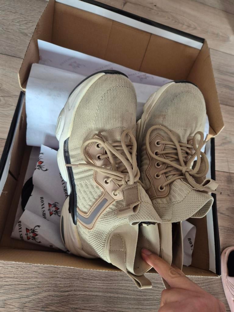 Rona Shoes S3 veiligheidsschoenen Leo Beige maat 39, Doe-het-zelf en Verbouw, Veiligheidskleding, Ophalen of Verzenden