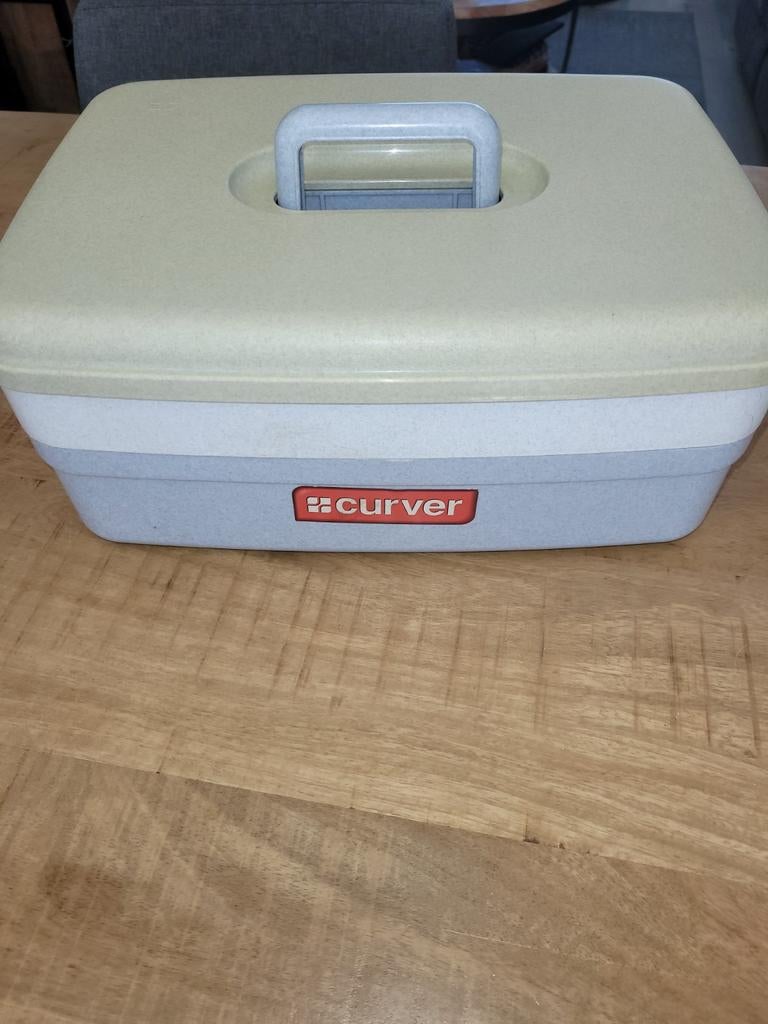 Naaibox, Ophalen of Verzenden, Zo goed als nieuw