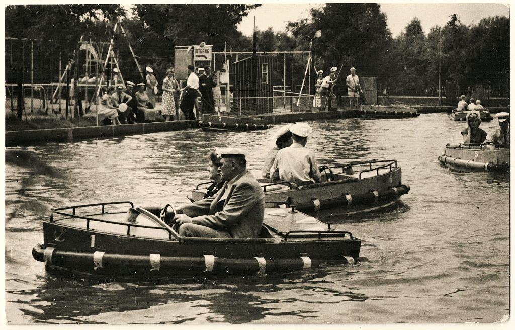 Naarden, oud valkeveen waterscooters, verstuurd 1958,, Verzenden, 1940 tot 1960, Gelopen, Noord-Holland