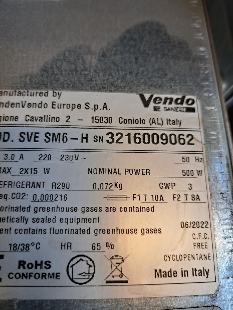 Vendo Combi Automaat Gekoeld - Snacks en Dranken, Ophalen, Gebruikt