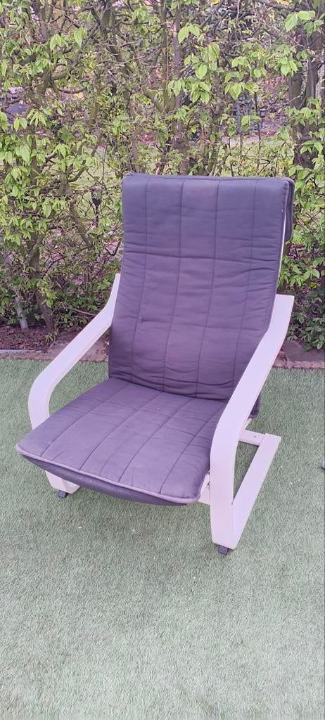 Te koop Ikea stoel. € 15,-, Ophalen, Wit, Eén