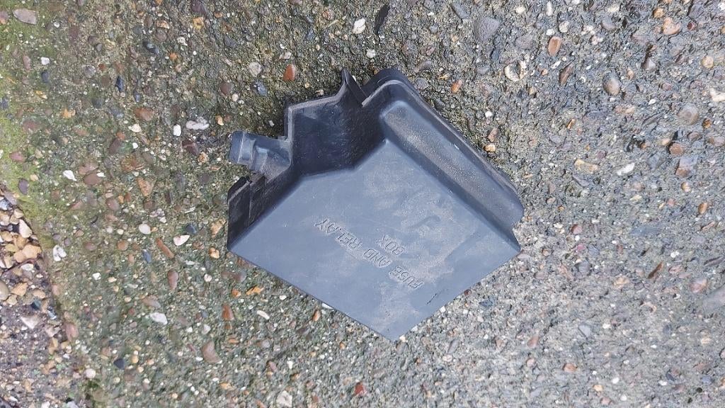 Kap over de zekeringenkast Alfa 147 uit 2006, Ophalen of Verzenden