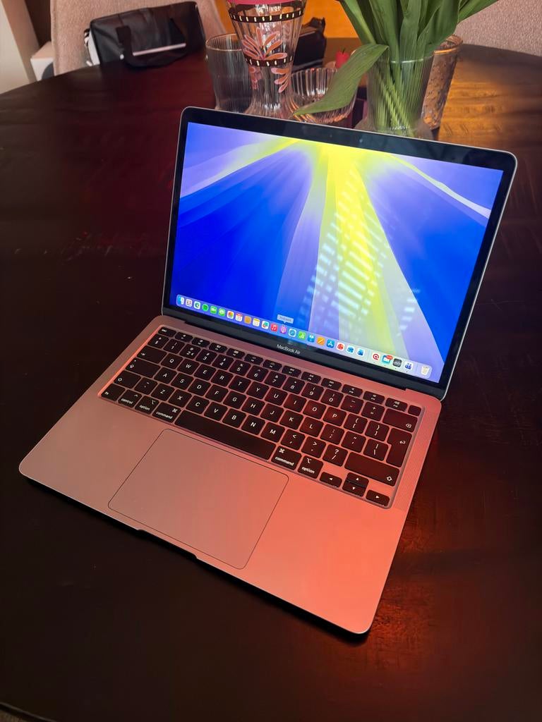 MacBook Air 2020 Intel i5 - 13 inch Retina Display, Computers en Software, Apple Macbooks, 256 GB, Qwerty, 8 GB, 13 inch