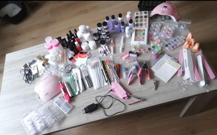 Acryl nagels set Alles wat je nodig heb om zo te beginnen, Sieraden, Tassen en Uiterlijk, Uiterlijk | Cosmetica en Make-up, Overige kleuren